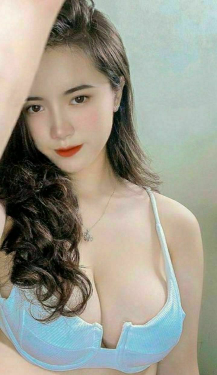 Rủ em kế chơi một trò chơi, nếu ai thua sẽ làm cứ điều gì